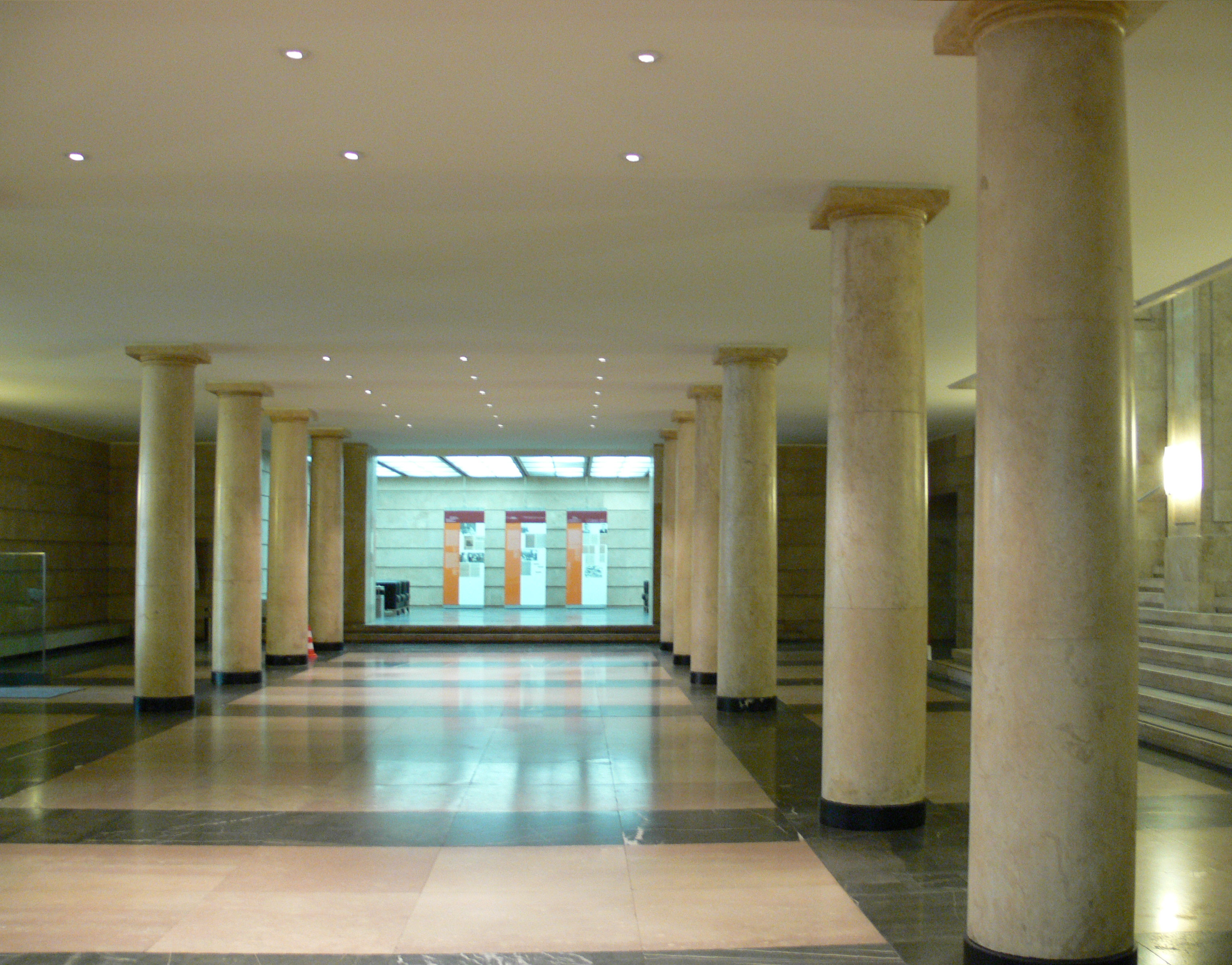 Entrance hall (Steinhalle) of Germany’s Federal Ministry of Finance, Detlev-Rohwedder-Haus, Berlin — archival interior still